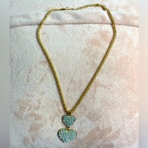 NECKLACE Brand New beautiful heart pendant